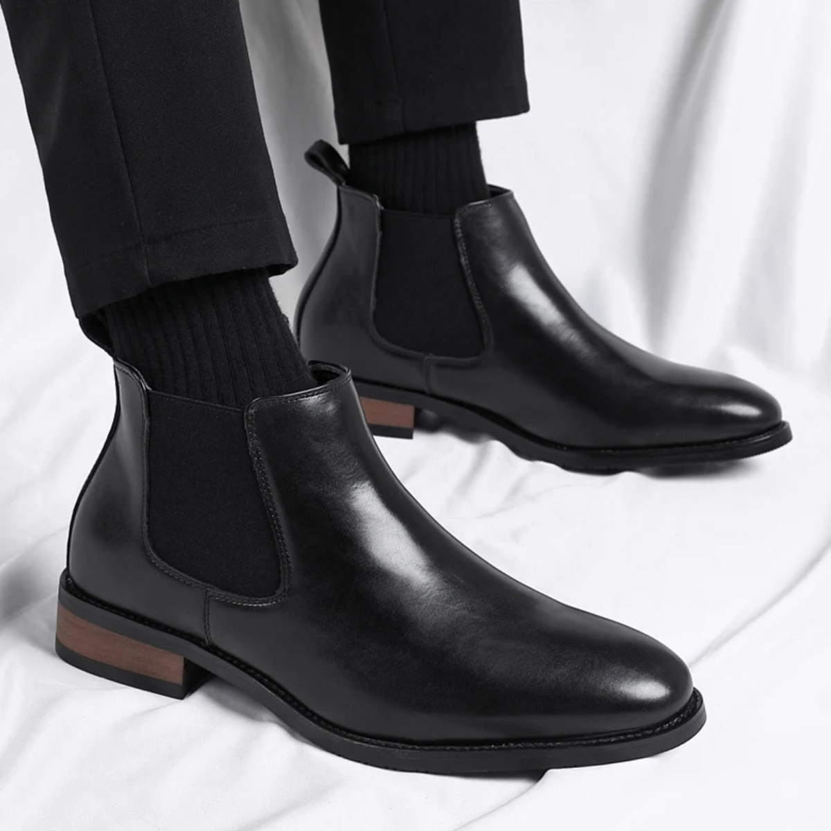 Bottines pour homme avec panneaux latéraux élastiques et languettes-Men Shoes-Gigié