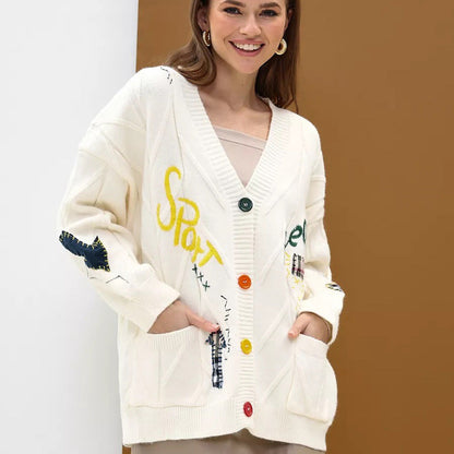 Cardigan en maille pour femme avec fermeture boutonnée, encolure en V et poches plaquées-Cardigan Women-Gigié
