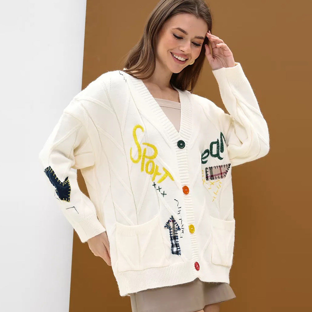 Cardigan en maille pour femme avec fermeture boutonnée, encolure en V et poches plaquées-Cardigan Women-Gigié