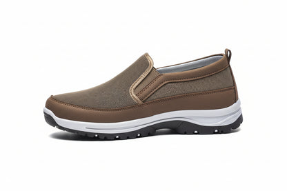 Chaussures sans lacets pour homme avec surface en maille et structure à panneaux-Men Shoes-Gigié