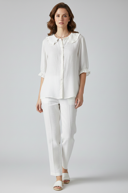 Chemisier pour femme avec patte de boutonnage, col arrondi et manches froncées-Shirts for women-Gigié
