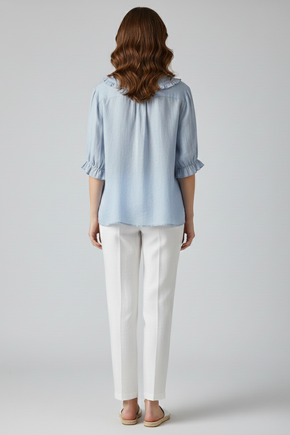 Chemisier pour femme avec patte de boutonnage, col arrondi et manches froncées-Shirts for women-Gigié