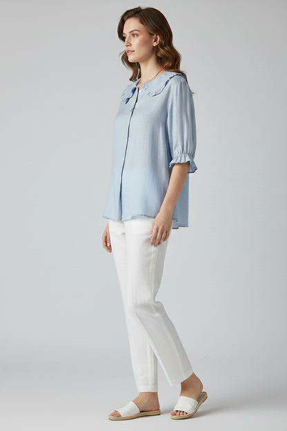 Chemisier pour femme avec patte de boutonnage, col arrondi et manches froncées-Shirts for women-Gigié