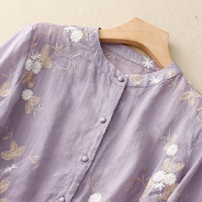 Chemisier pour femme avec patte de boutonnage, encolure arrondie et structure florale-Blouse for women-Gigié