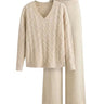 Ensemble pull à col en V en maille torsadée et pantalon large pour femme 1