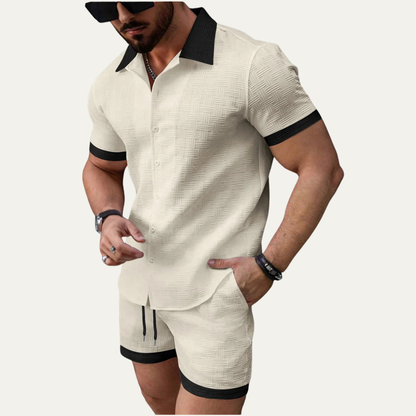 Ensemble deux pièces homme avec chemise à manches courtes à boutons et short avec taille élastique et cordon-Sets for Men-Gigié