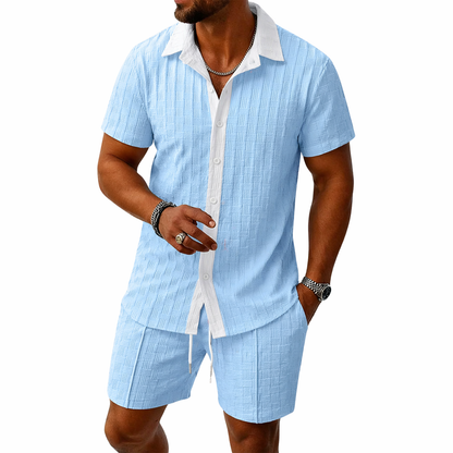 Ensemble homme avec chemise à manches courtes avec col et boutons et short avec taille élastique et cordon de serrage-Sets for Men-Gigié