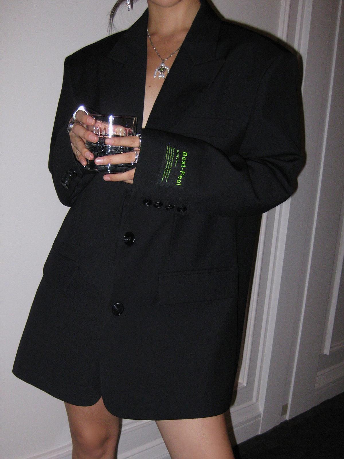 Femme Blazer avec col à revers et fermeture boutonnée-Blazer Woman-Gigié