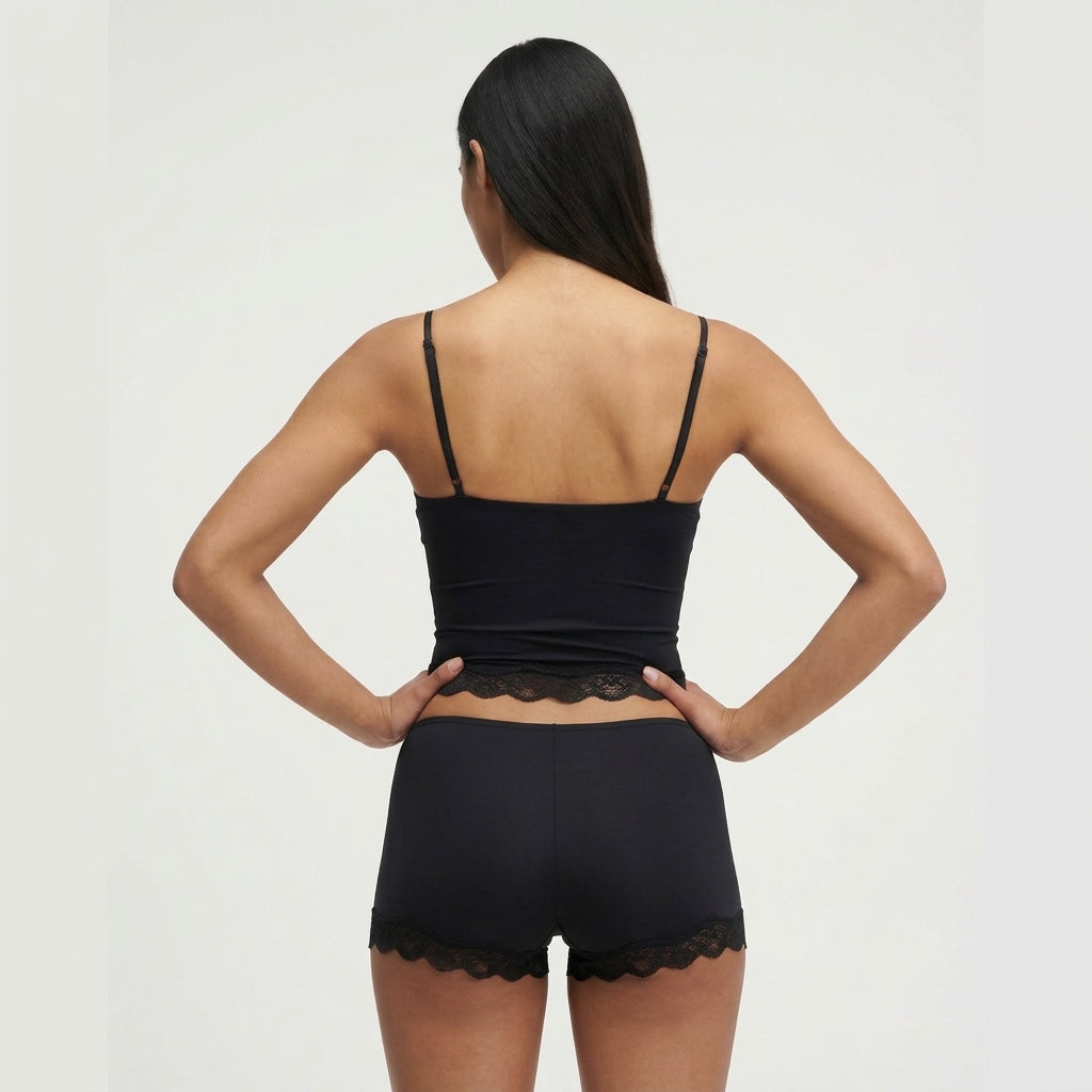 Femme - Ensemble caraco à bretelles réglables et short avec bordure en dentelle | imported-image-2