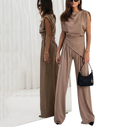 Femme Ensemble Haut Sans Manches et Pantalon Large avec Drapé Asymétrique | imported-image-1
