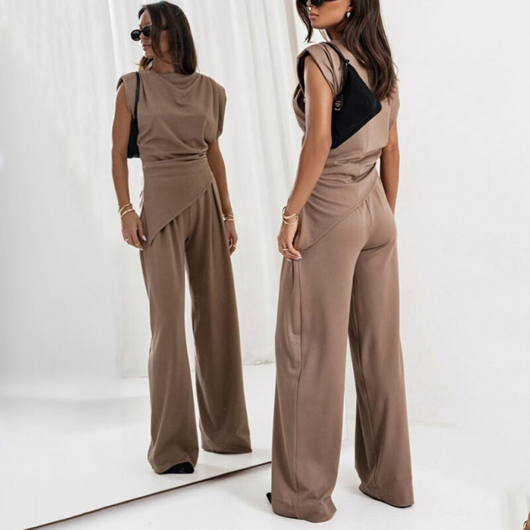 Femme Ensemble Haut Sans Manches et Pantalon Large avec Drapé Asymétrique | imported-image-7