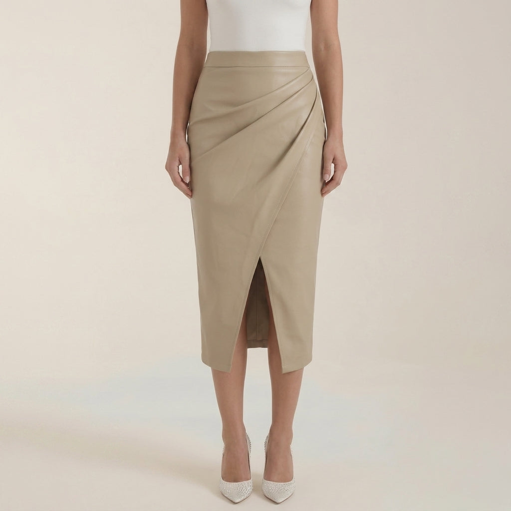 Femme Jupe midi à design drapé et fente frontale | imported-image-10