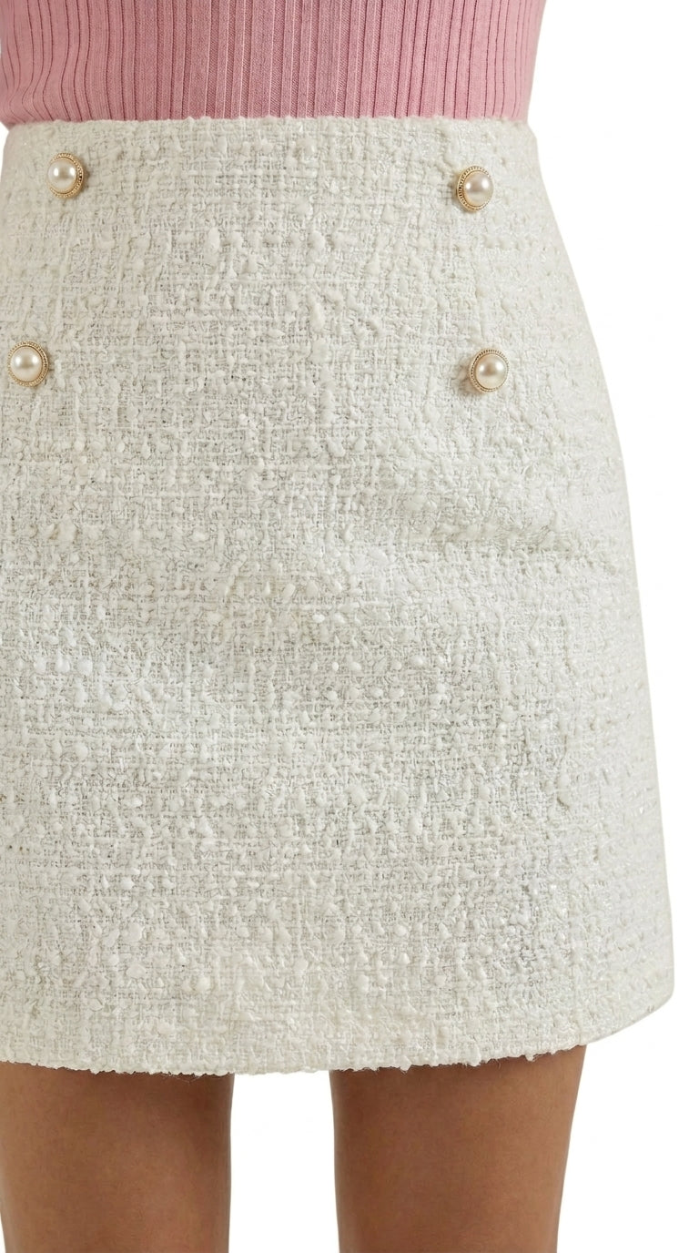 Femme Jupe Mini à Taille Haute et Texture Bouclée avec Boutons | imported-image-5