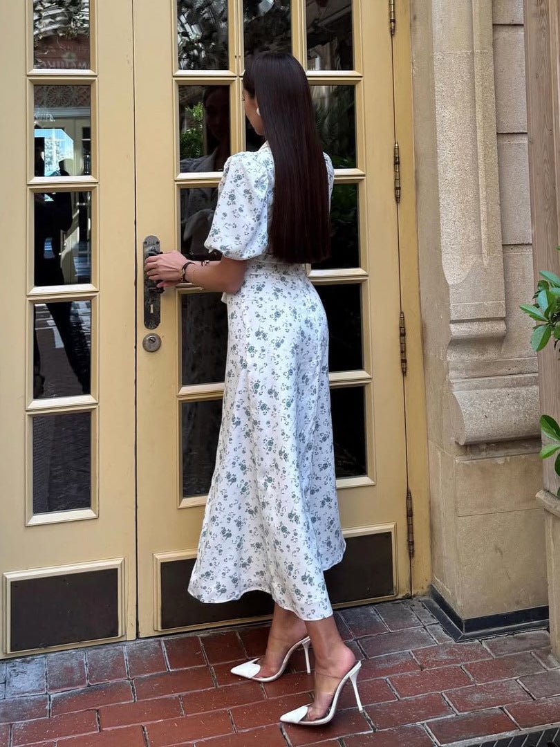 Femme, Robe mi-longue à motif floral avec manches bouffantes et nœud | imported-image-3