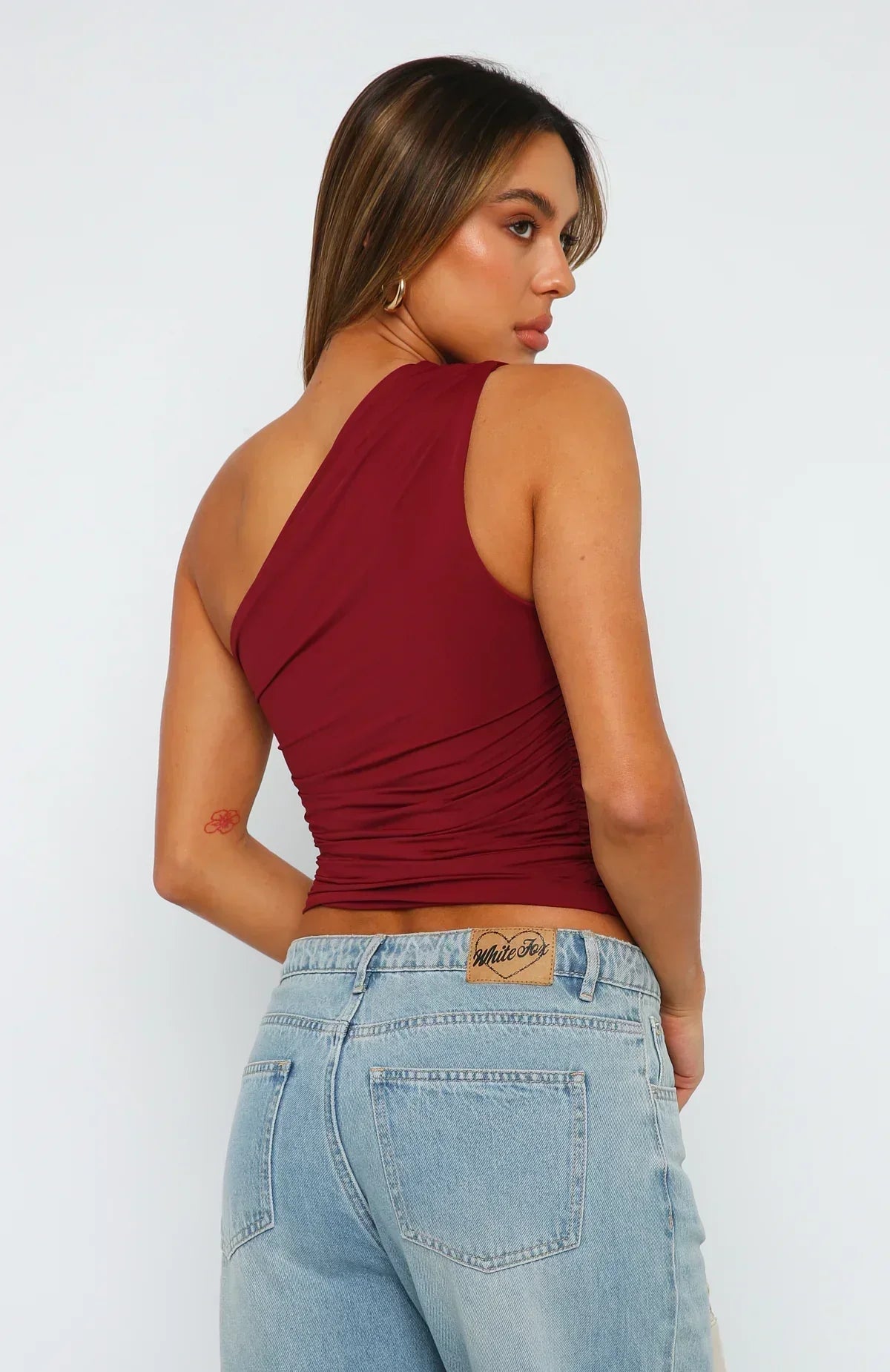 Femme Top asymétrique à une épaule avec fronces | imported-image-2