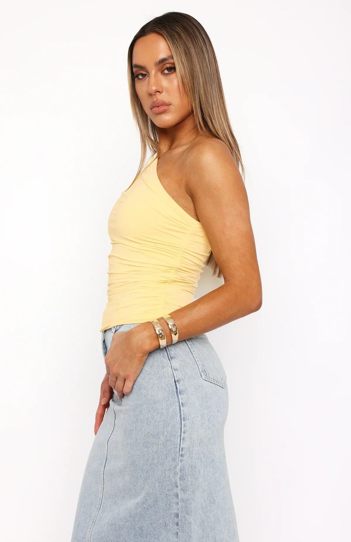 Femme Top asymétrique à une épaule avec fronces | imported-image-6