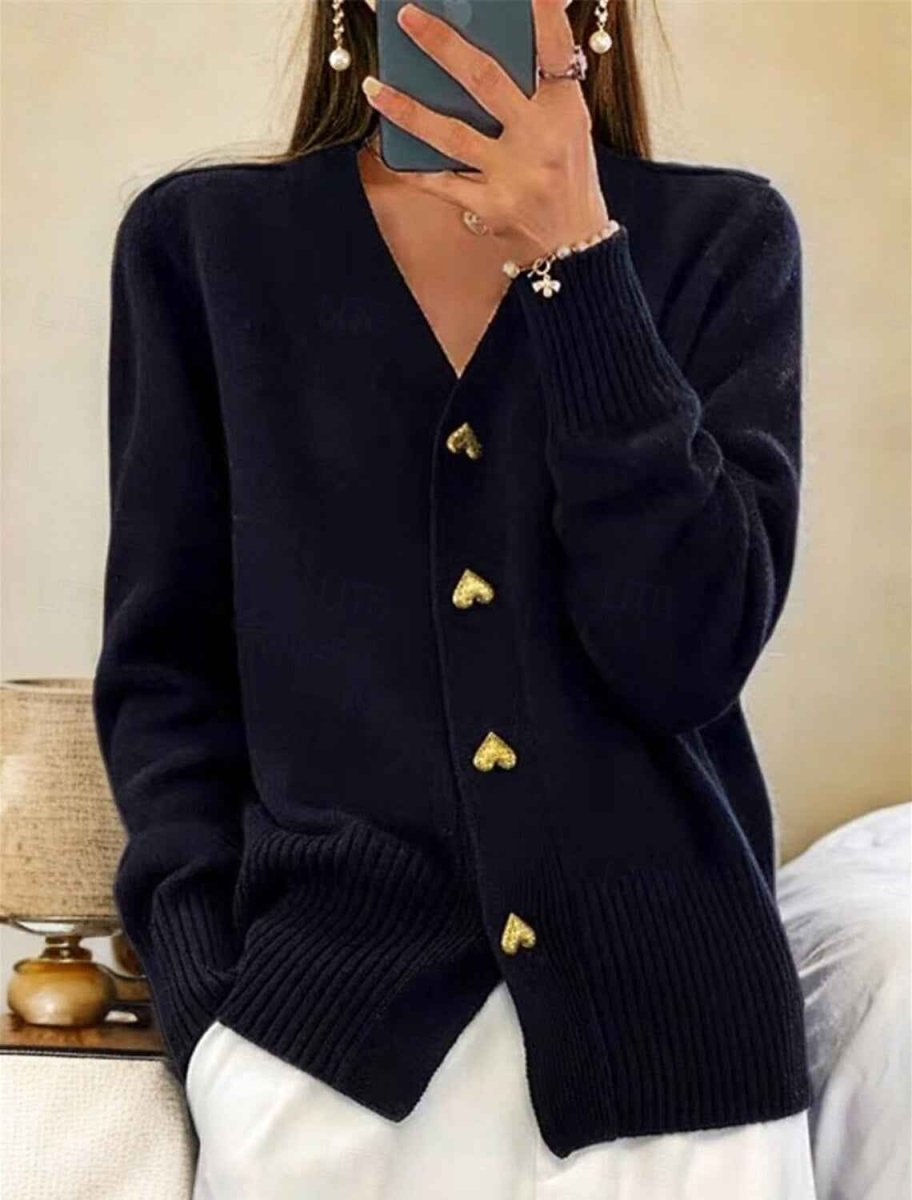 Gilet en maille à col en V pour femme avec boutons en forme de cœur 2