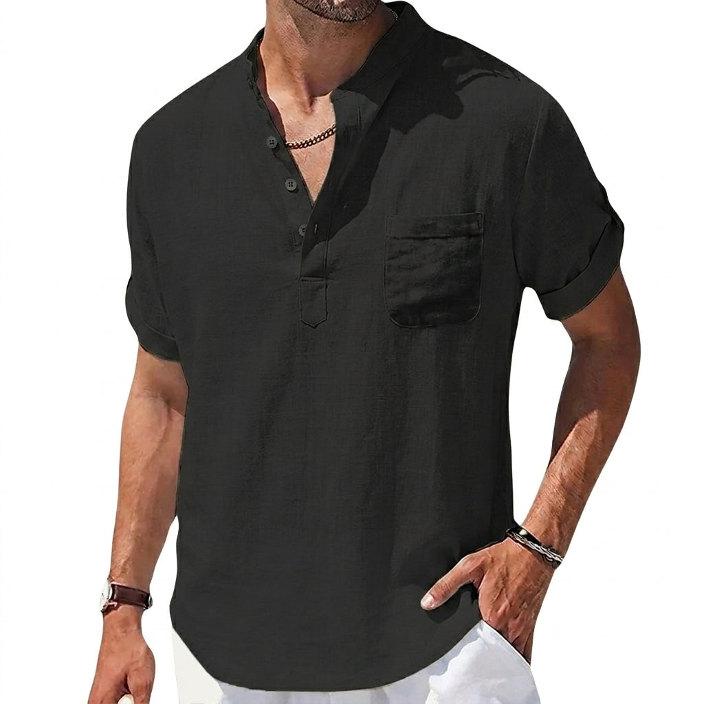Hommes Chemise Henley à manches courtes avec col officier et poche poitrine Noir