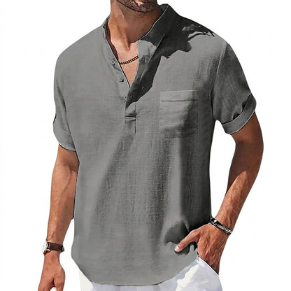 Hommes Chemise Henley à manches courtes avec col officier et poche poitrine Gris