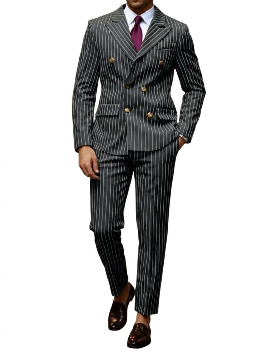 Hommes Costume croisé à rayures verticales et revers en pointe Gris