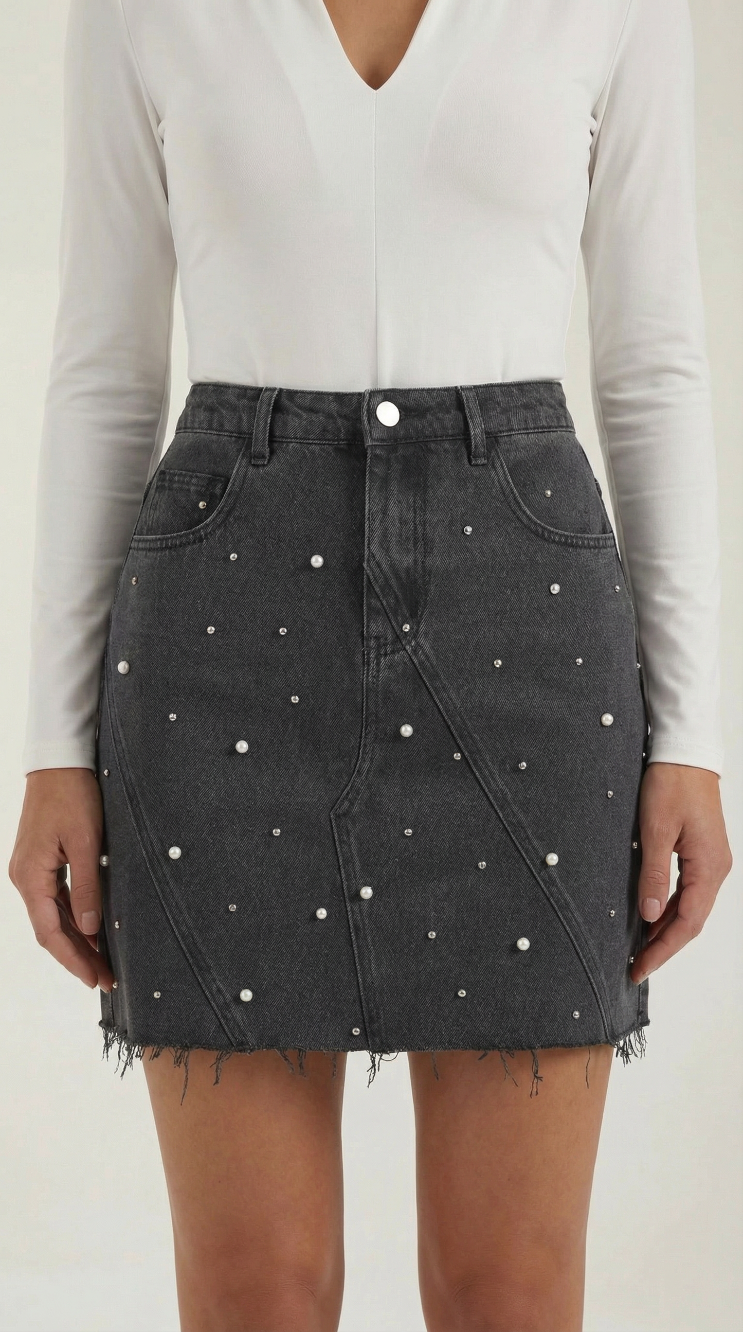 Jupe mini en denim femme avec panneaux avant, fermeture à bouton et ourlet brut-Female Skirts-Gigié
