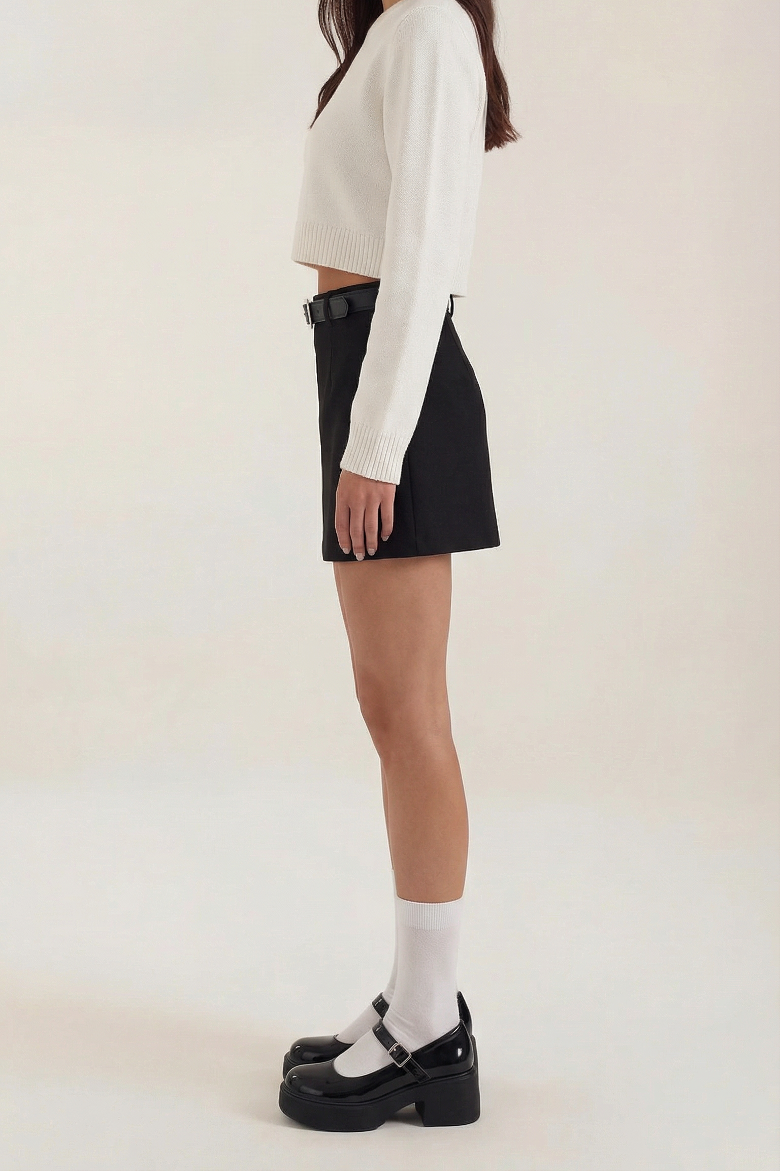 Jupe mini femme taille haute avec passants de ceinture et ourlet droit-Female Skirts-Gigié