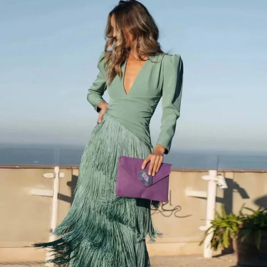Robe longue femme avec col en V et jupe à franges-Midi Dress-Gigié