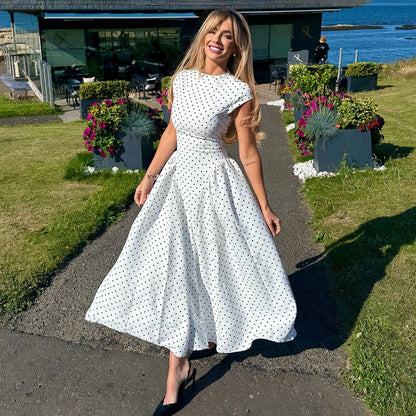 Robe longue pour femme à pois avec col montant et jupe plissée | imported-image-4