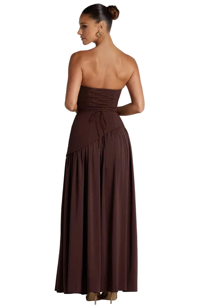 Robe maxi pour femmes sans bretelles avec taille asymétrique et fente-Maxi Dress-Gigié