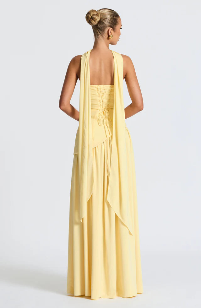 Robe maxi pour femmes sans bretelles avec taille asymétrique et fente-Maxi Dress-Gigié