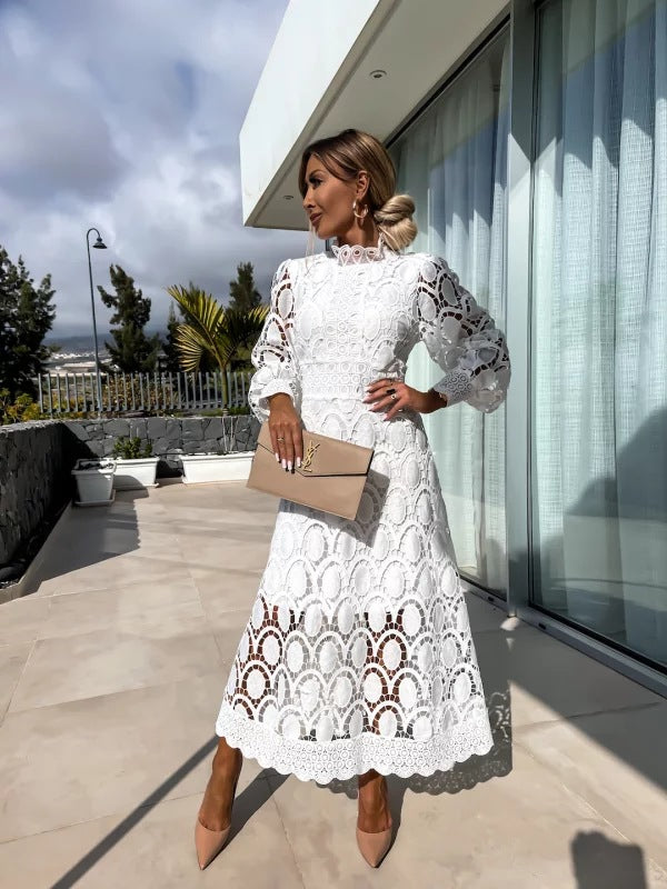 Robe midi femme en dentelle à manches longues avec col montant-Midi Dress-Gigié