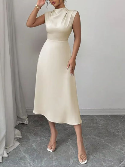 Robe midi sans manches avec col montant et jupe évasée-Midi Dress-Gigié