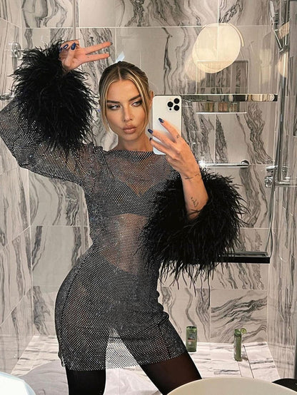 Robe Mini Femme à Sequins avec Manches à Plumes-Mini Dress-Gigié