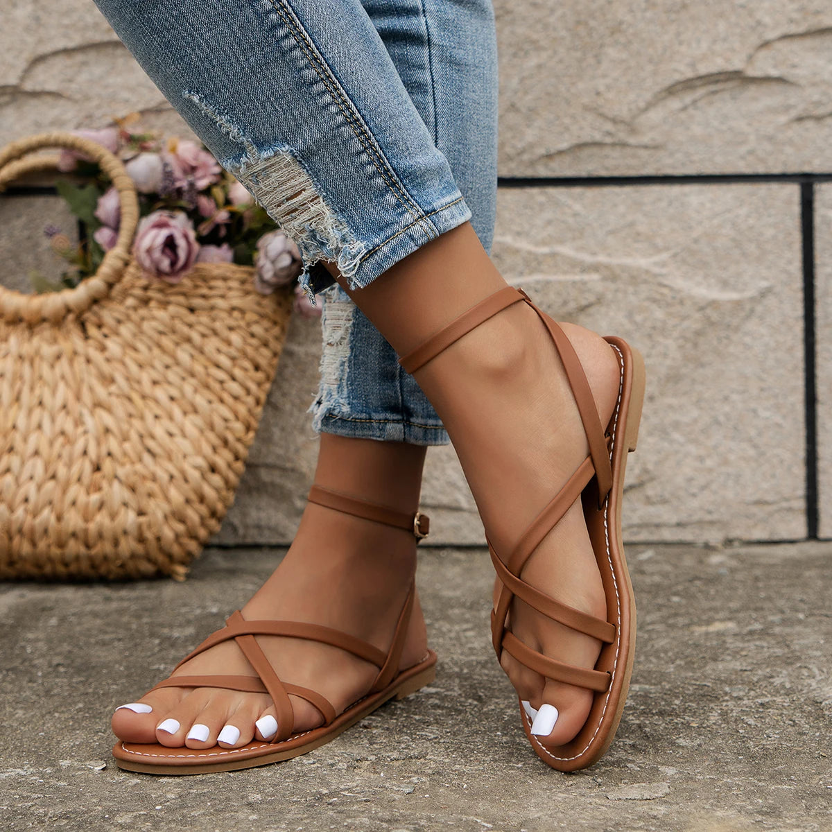 Sandales pour femme avec brides croisées et fermeture à la cheville-Women Shoes-Gigié