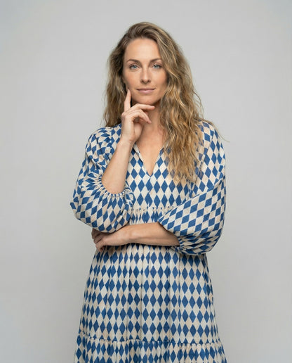 Robe midi femme avec col en V et structure à niveaux