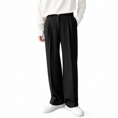 Pantalon homme à coupe droite avec plis frontaux et fermeture boutonnée