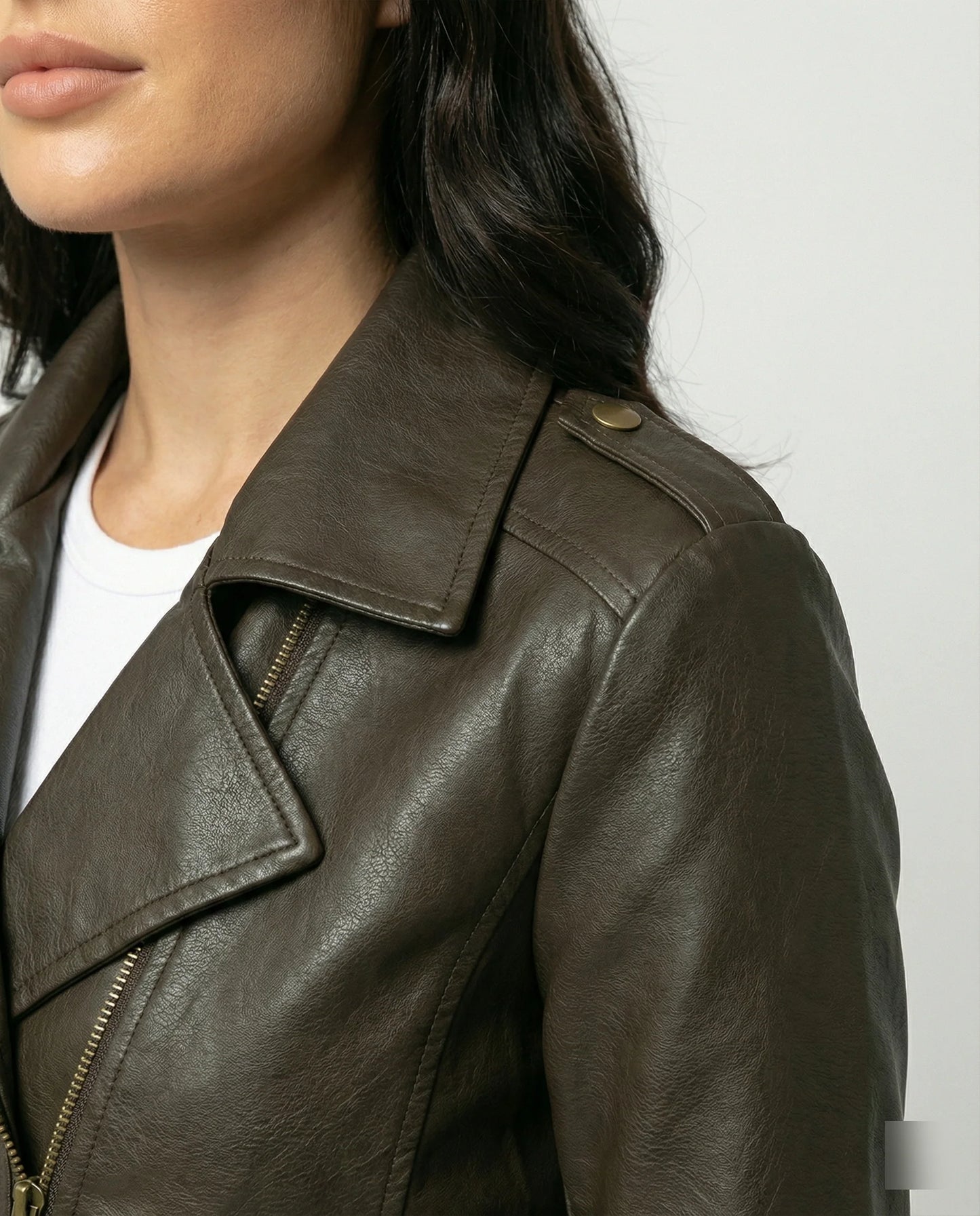 Veste Motard Femme avec Fermeture Zippée Asymétrique et Col à Revers-Jacket Female-Gigié